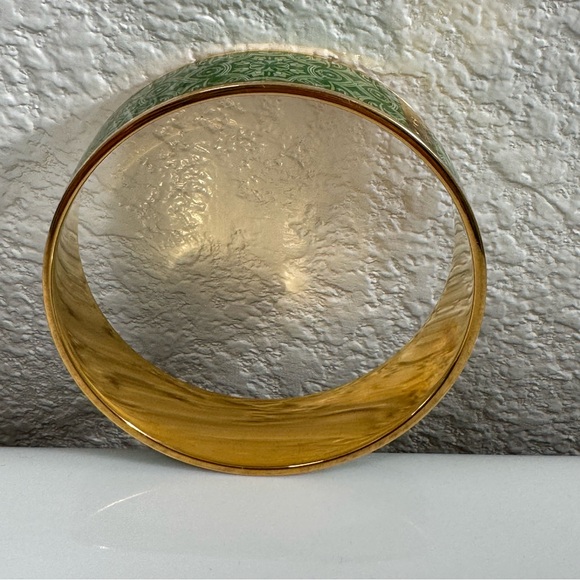 Spring Gold Green Bangle Bracelet EUC - Picture 4 of 6